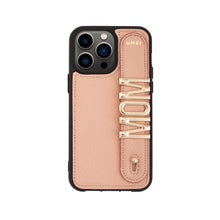 Görseli Galeri görüntüleyiciye yükleyin, YOUZ. Kişiselleştirilebilir Deri iPhone Kılıfı - Powder Pink/Gold
